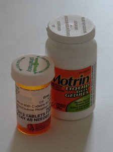 Tylenol 3 and Motrin... my best friends !!!